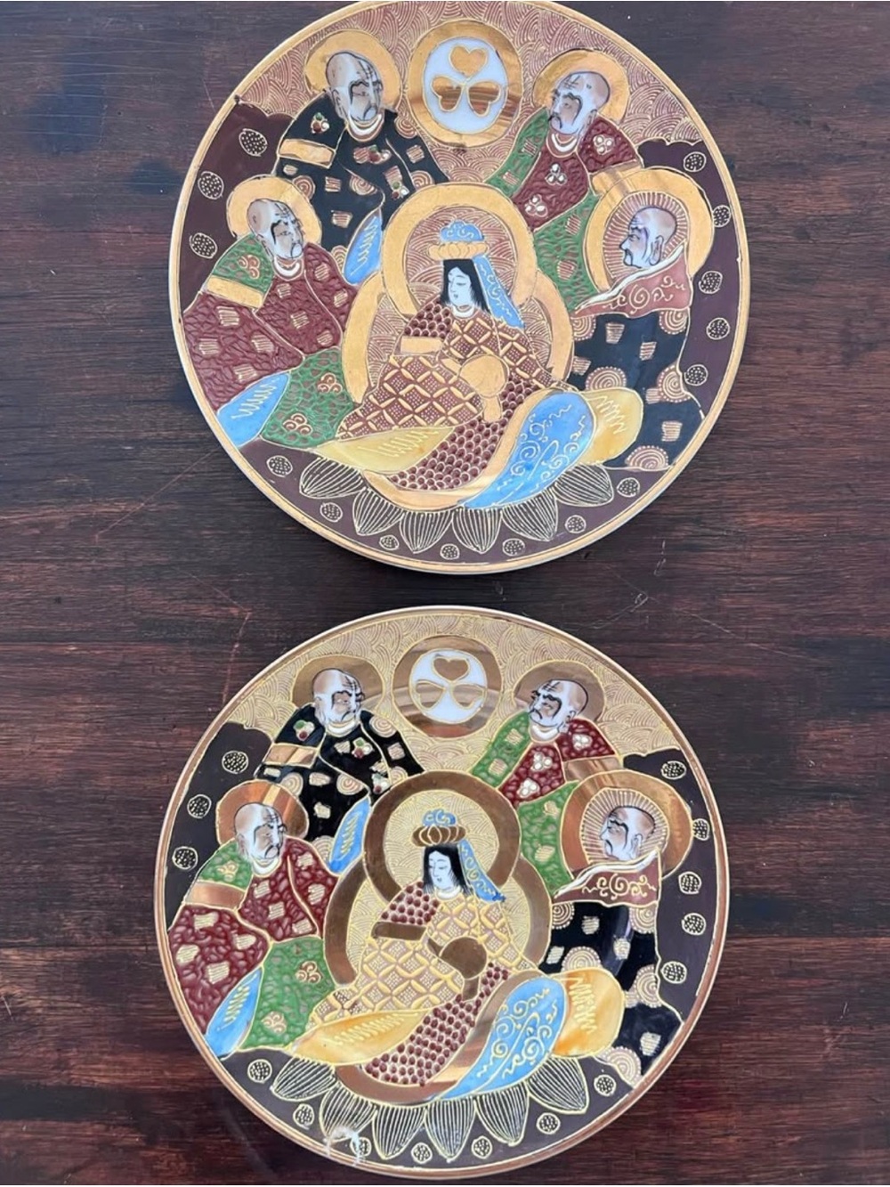 Pair of Decorative Antique Satsuma-Style Kutani Porcelain Plates Japan Gilt